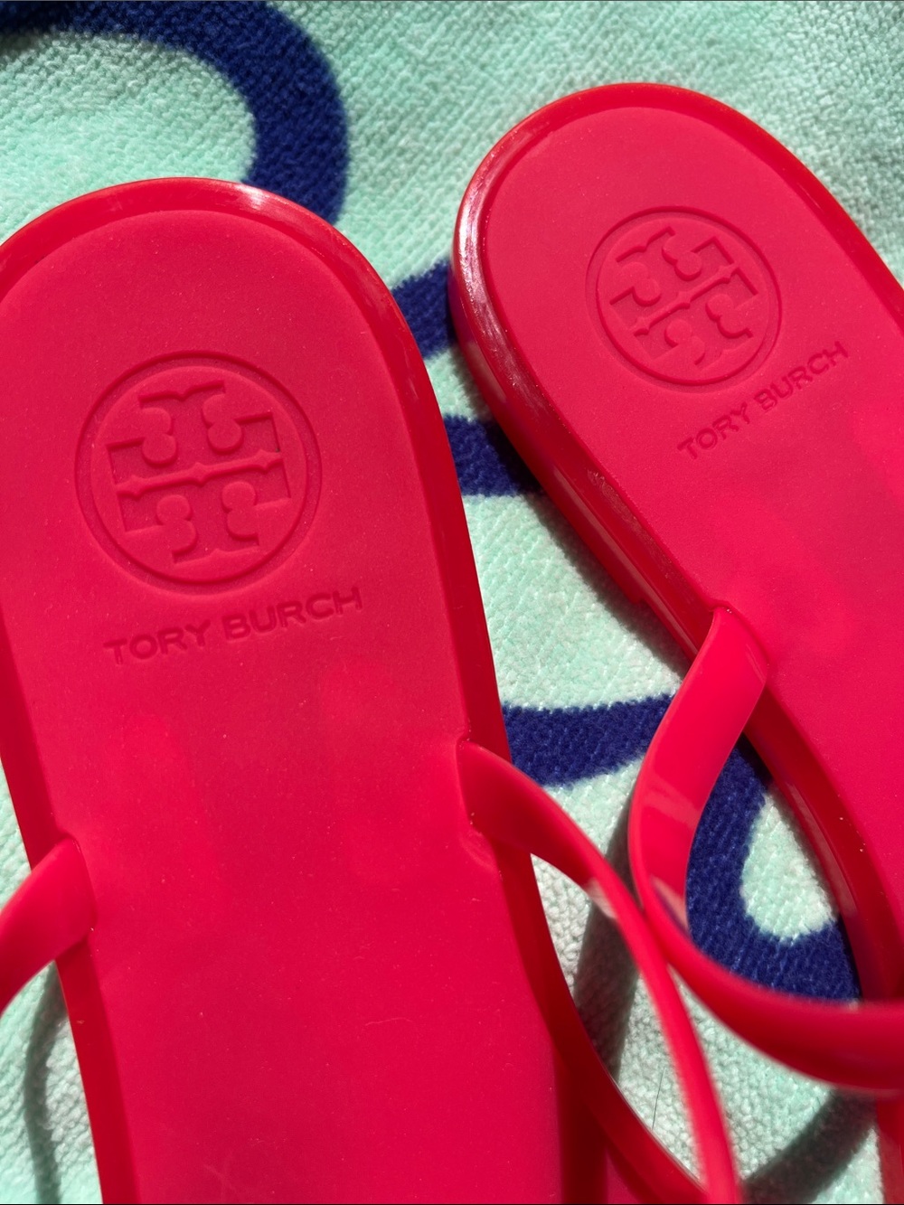 TORY BURCH MINI MILLER JELLY SANDALS Vibrant Pink Size 7 - Picture 2 of 8